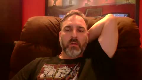 Snapshot of beardedambition chatting on 09-26-25, 04:11 beardedambition online show from 09-26-25, 04:11
