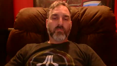 Snapshot of beardedambition chatting on 10-01-25, 11:22 beardedambition online show from 10-01-25, 11:22