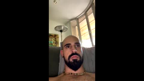 Snapshot of beardedbaldy_09 chatting on 10-12-25, 02:27 Ask me online show from 10-12-25, 02:27