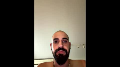 Snapshot of beardedbaldy_09 chatting on 10-19-25, 07:36 Ask me online show from 10-19-25, 07:36