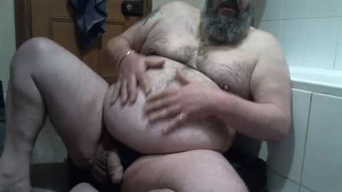 bearsteve75 online show from 12-29-24, 01:06