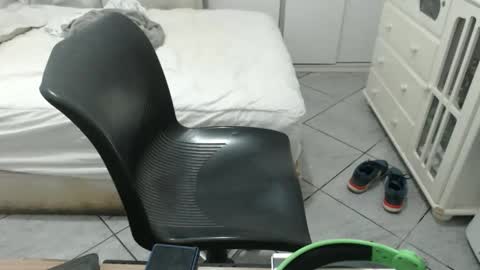 Snapshot of beastbearmg chatting on 10-07-25, 11:46 beastbearmg online show from 10-07-25, 11:46