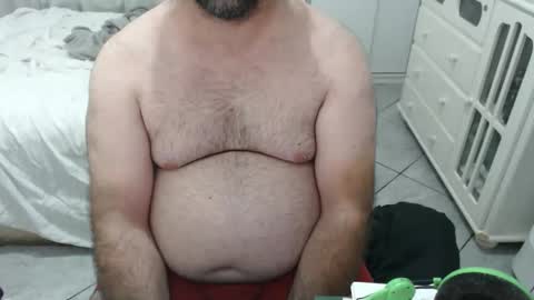 Snapshot of beastbearmg chatting on 10-18-25, 02:36 beastbearmg online show from 10-18-25, 02:36