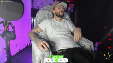 Snapshot of beastbxy chatting on 01-21-25, 08:19 beast bxy online show from 01-21-25, 08:19