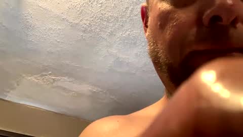 Snapshot of beathismeat99 chatting on 09-22-25, 04:31 Mikes room online show from 09-22-25, 04:31