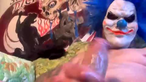 Snapshot of beathismeat99 chatting on 10-25-25, 09:09 Mikes room online show from 10-25-25, 09:09