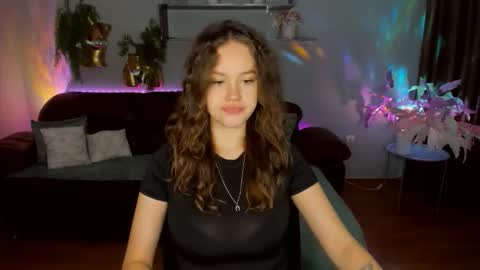 Snapshot of beatricewild chatting on 05-27-26, 10:34 BeatriceWild online show from 05-27-26, 10:34