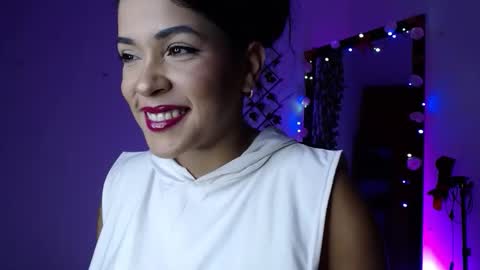 Snapshot of beautibellah chatting on 02-07-26, 02:04 beautibellah online show from 02-07-26, 02:04