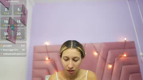 Snapshot of beautifulskinny18 chatting on 06-23-26, 07:45 Shalom online show from 06-23-26, 07:45