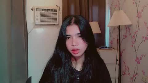 TRIXIE online show from 03-11-26, 03:56