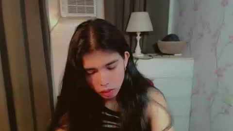 TRIXIE online show from 04-01-26, 01:41