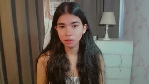 TRIXIE online show from 04-12-26, 02:16