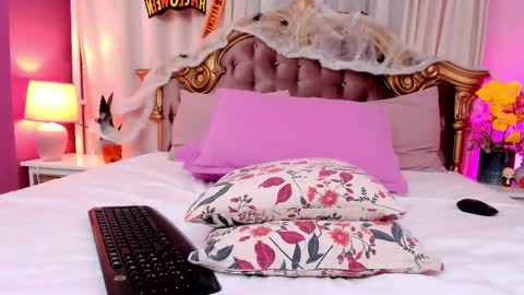 Luna online show from 11-05-25, 06:30