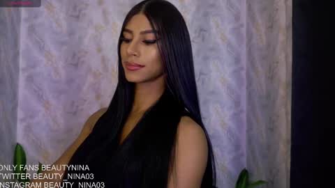 Snapshot of beauty_nina chatting on 10-08-25, 12:58 beauty_nina online show from 10-08-25, 12:58
