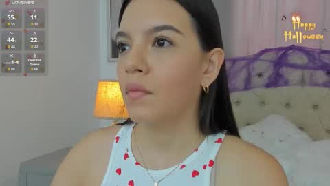 Ariana Reyes online show from 10-13-25, 12:38