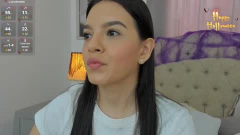 Snapshot of beautyari_ chatting on 10-23-25, 12:37 Ariana Reyes online show from 10-23-25, 12:37