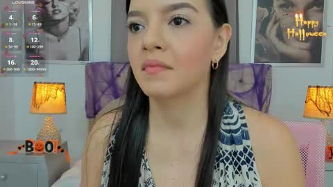 Snapshot of beautyari_ chatting on 10-24-25, 12:12 Ariana Reyes online show from 10-24-25, 12:12