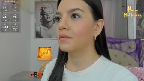 Snapshot of beautyari_ chatting on 10-25-25, 12:13 Ariana Reyes online show from 10-25-25, 12:13