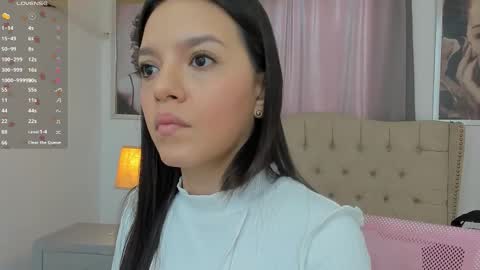 Snapshot of beautyari_ chatting on 11-07-25, 12:05 Ariana Reyes online show from 11-07-25, 12:05