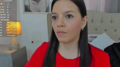 Snapshot of beautyari_ chatting on 11-10-25, 12:37 Ariana Reyes online show from 11-10-25, 12:37