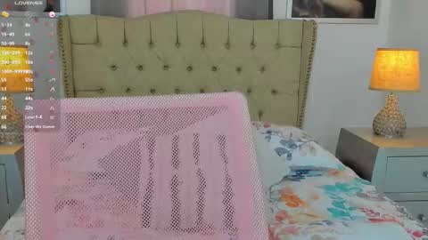 Snapshot of beautyari_ chatting on 11-13-25, 02:38 Ariana Reyes online show from 11-13-25, 02:38