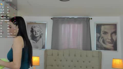 Snapshot of beautyari_ chatting on 11-26-25, 12:39 Ariana Reyes online show from 11-26-25, 12:39