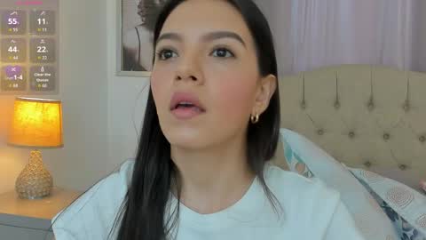 Snapshot of beautyari_ chatting on 04-20-26, 12:41 Ariana Reyes online show from 04-20-26, 12:41
