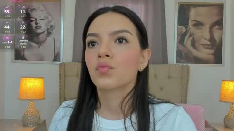 Snapshot of beautyari_ chatting on 04-22-26, 12:18 Ariana Reyes online show from 04-22-26, 12:18