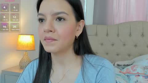 Snapshot of beautyari_ chatting on 04-27-26, 12:36 Ariana Reyes online show from 04-27-26, 12:36