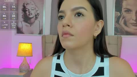 Snapshot of beautyari_ chatting on 05-16-26, 12:26 Ariana Reyes online show from 05-16-26, 12:26