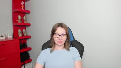 Zoe online show from 06-01-26, 05:42