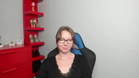 Snapshot of beautyzoexx chatting on 07-21-26, 06:49 Zoe online show from 07-21-26, 06:49