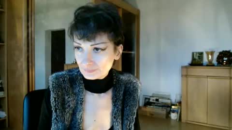 Raluca online show from 11-29-25, 02:20