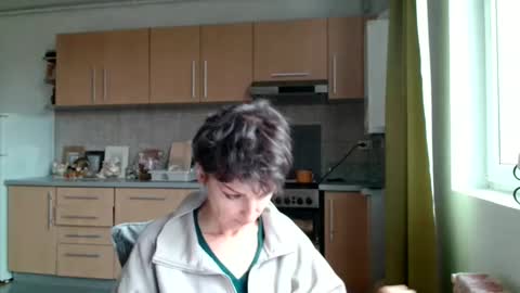 Raluca online show from 12-14-25, 12:21