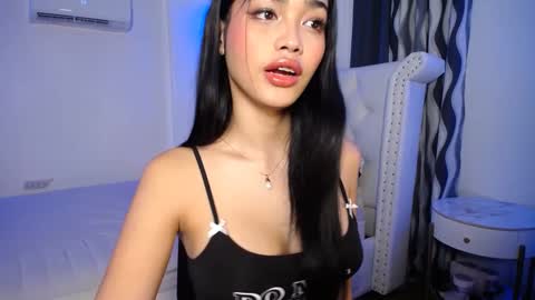 Snapshot of bebe_hermosa69 chatting on 12-10-24, 01:22 Madison. online show from 12-10-24, 01:22