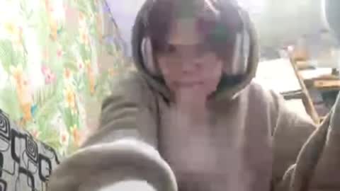 Snapshot of bebeschlagel chatting on 05-30-26, 08:11 bebeschlagel online show from 05-30-26, 08:11