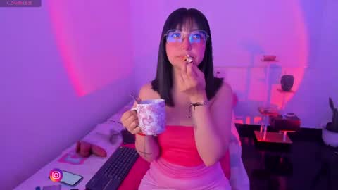 Becca is here online show from 06-11-26, 04:10