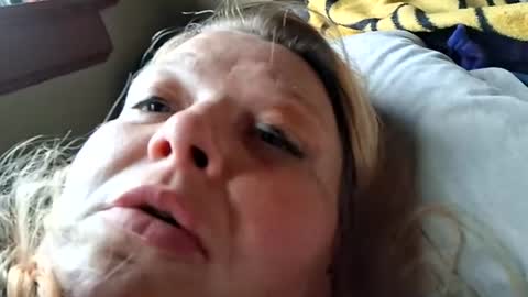 Snapshot of beccadream420 chatting on 07-11-26, 12:24 beccadream420 online show from 07-11-26, 12:24