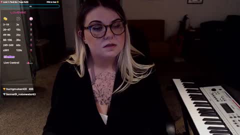 Snapshot of beccalubov chatting on 06-22-26, 10:45 Becca Lubov online show from 06-22-26, 10:45