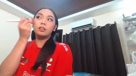 Snapshot of becinapia15 chatting on 09-18-25, 03:58 becinapia15 online show from 09-18-25, 03:58