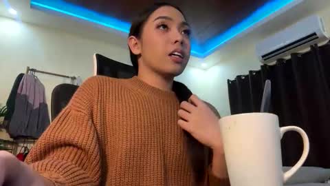 Snapshot of becinapia15 chatting on 09-21-25, 07:59 becinapia15 online show from 09-21-25, 07:59