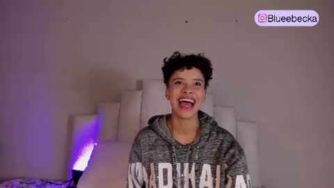 Beecckkkaaa online show from 07-21-26, 12:51