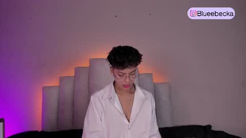Beecckkkaaa online show from 07-22-26, 12:41