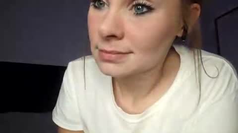 BECKY BOO  online show from 03-17-26, 08:28