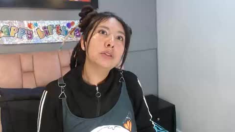 Becky online show from 11-08-25, 12:33