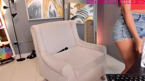 Victoria  online show from 05-02-26, 10:53