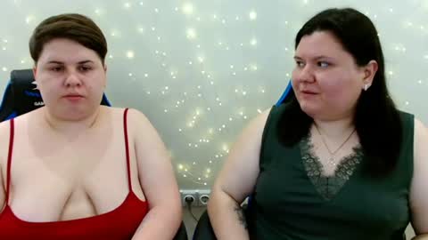 Snapshot of beckyandellen chatting on 06-27-26, 09:03 BeckyAndEllen online show from 06-27-26, 09:03