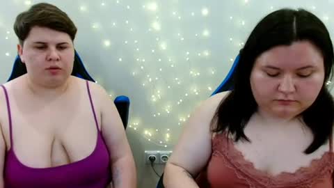 Snapshot of beckyandellen chatting on 06-29-26, 10:15 BeckyAndEllen online show from 06-29-26, 10:15