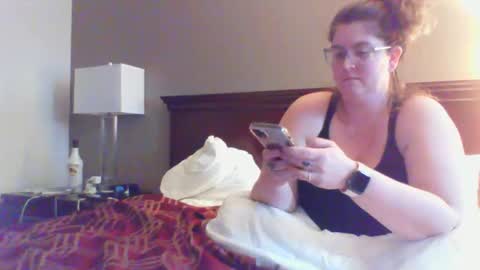 Snapshot of bedbandits chatting on 03-08-25, 03:02 Bedbandits69 online show from 03-08-25, 03:02