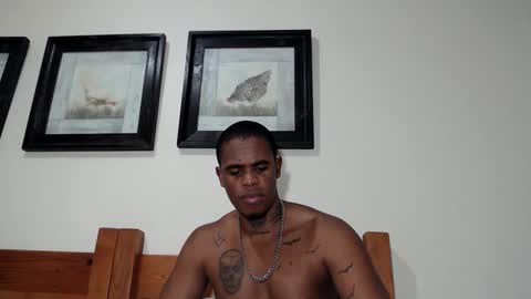 Snapshot of bedroom_gangster chatting on 10-07-25, 07:55 Frank online show from 10-07-25, 07:55